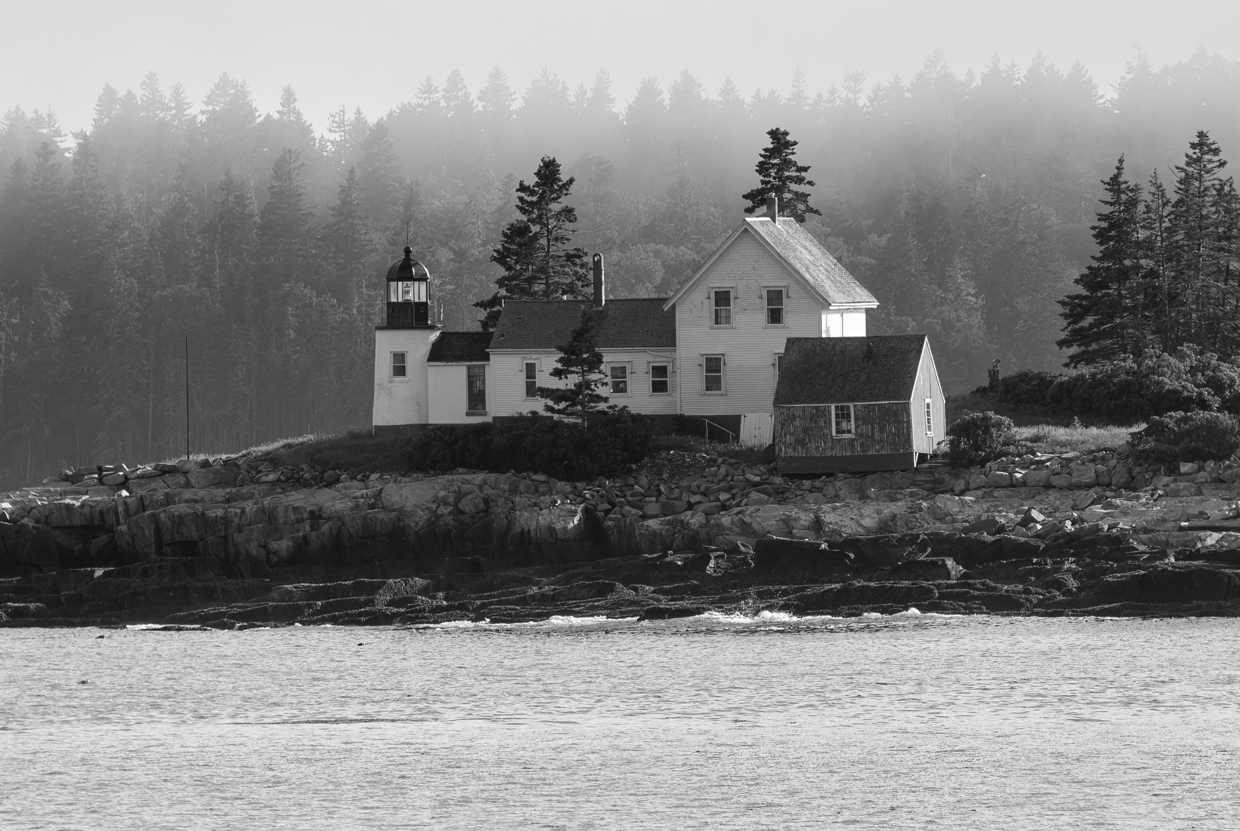 /gallery/north_america/USA/Maine/winter harbor/Mark Island Lighthouse Maine 2024-005bw_med.jpg